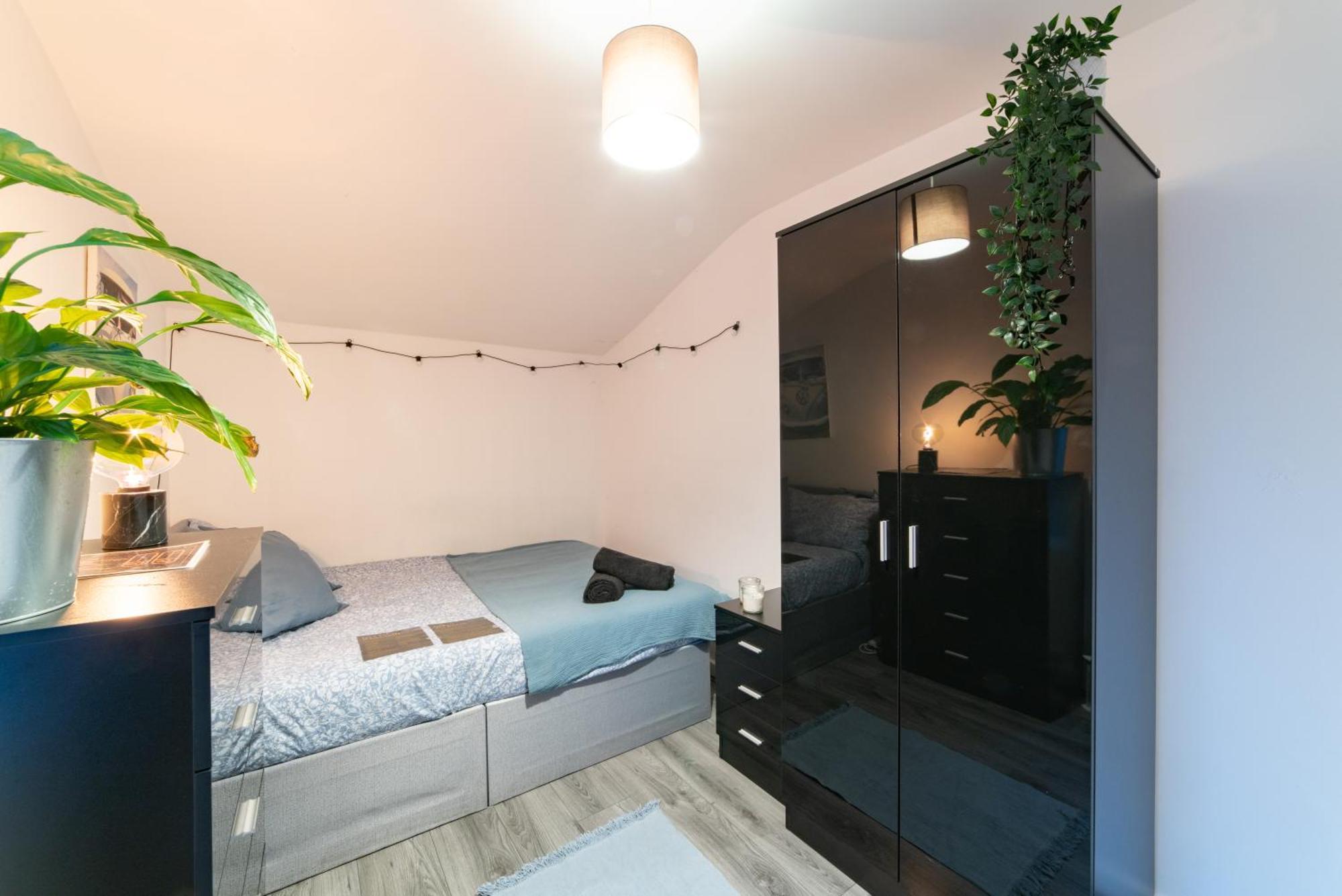 Cozy Rooms In Shared Accommodation Near Anfield Stadium With Parking And Wifi Ліверпуль Екстер'єр фото