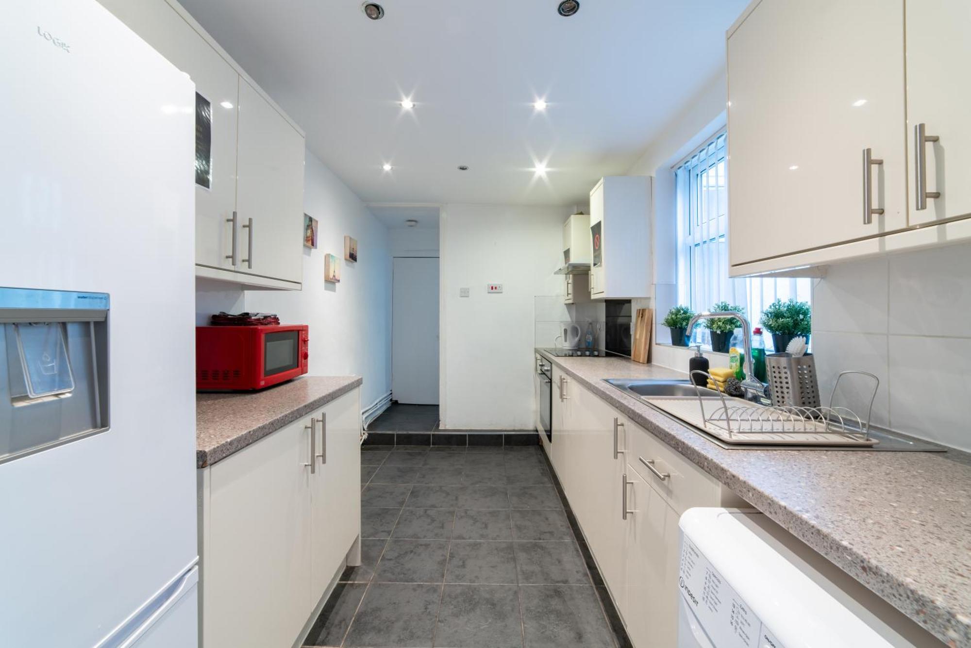 Cozy Rooms In Shared Accommodation Near Anfield Stadium With Parking And Wifi Ліверпуль Екстер'єр фото